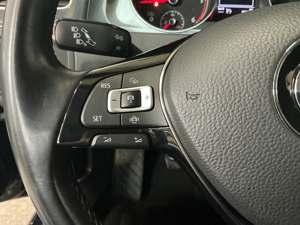 VW Golf VII 1,6 TDi 115 Comfortline Variant 5d