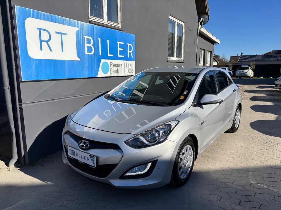 Hyundai i30 1,6 GDi XTR Eco 5d