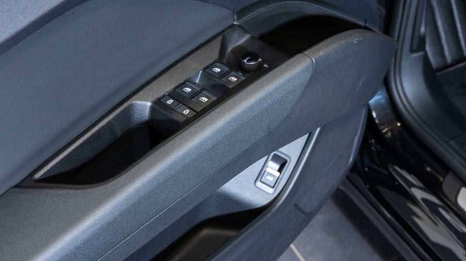 Audi Q4 e-tron 45 S-line 5d