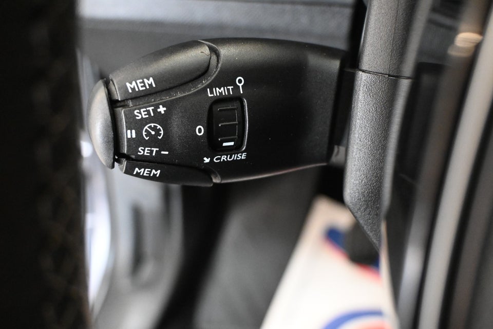Peugeot 3008 1,5 BlueHDi 130 Allure 5d