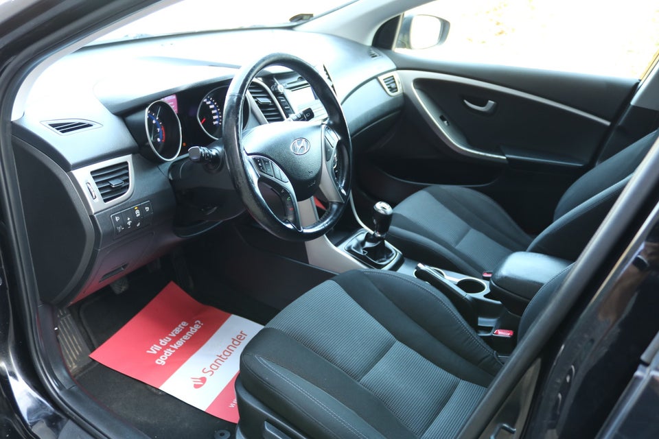 Hyundai i30 1,6 GDi XTR CW Eco 5d
