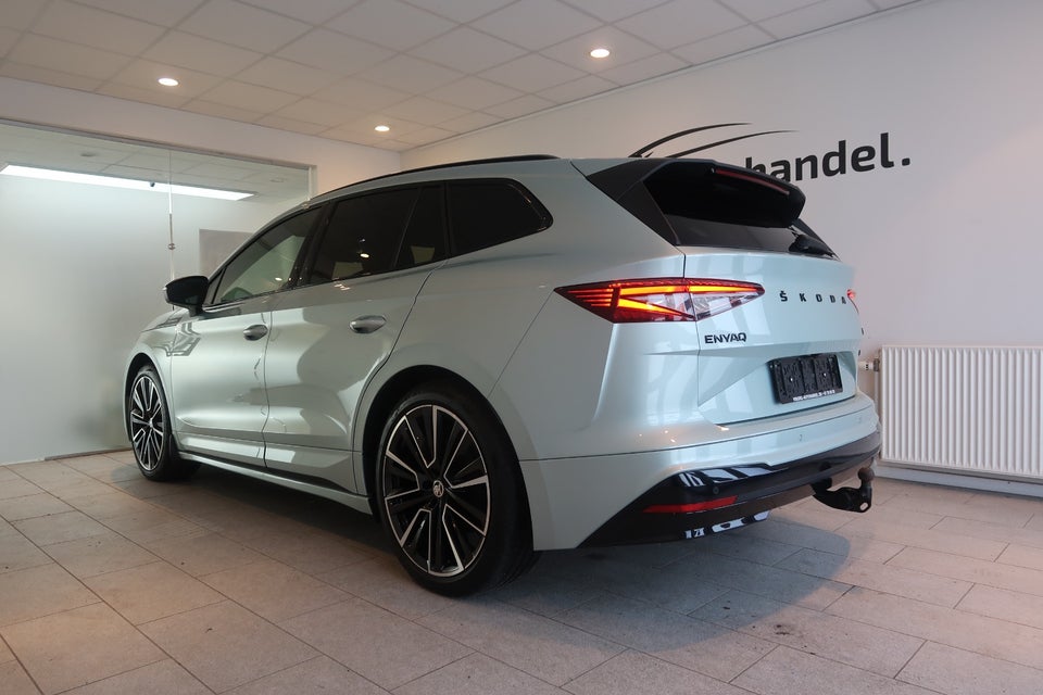 Skoda Enyaq 80X iV Founders Edition 5d