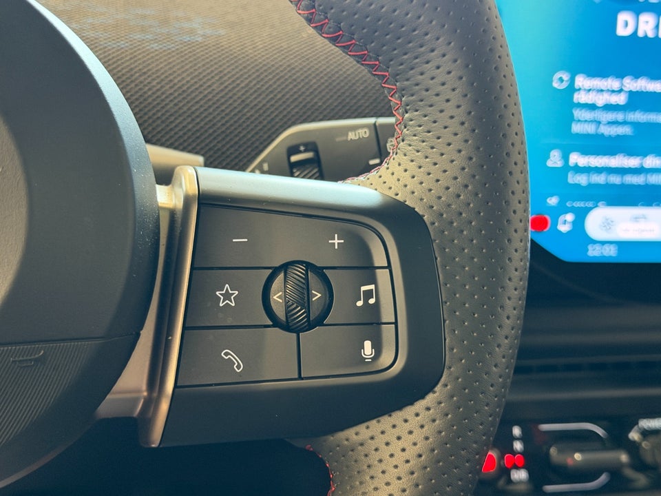 MINI Cooper SE JCW Trim M 3d