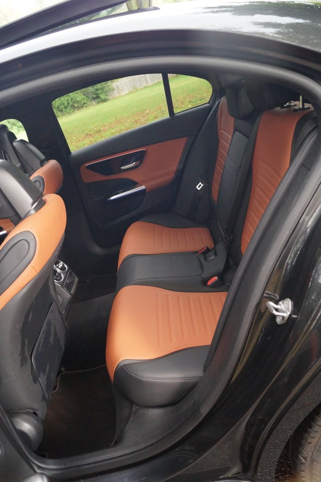 Mercedes C300 e 2,0 AMG Line aut. 4d