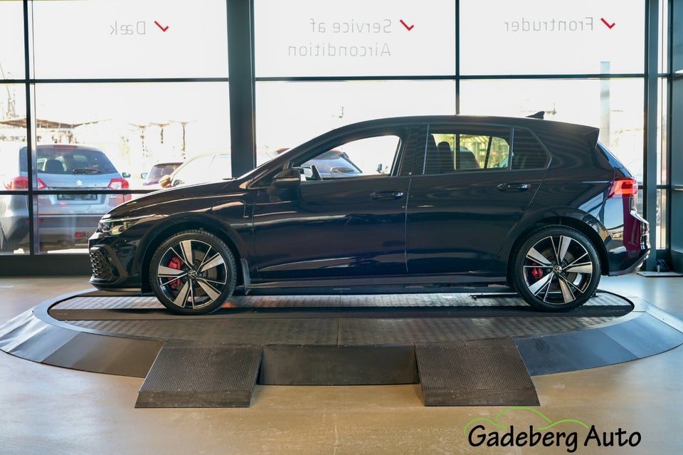 VW Golf VIII 1,4 GTE DSG 5d