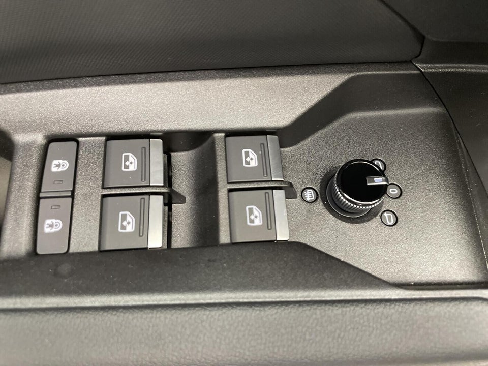 Audi Q4 e-tron 45 S-line quattro 5d
