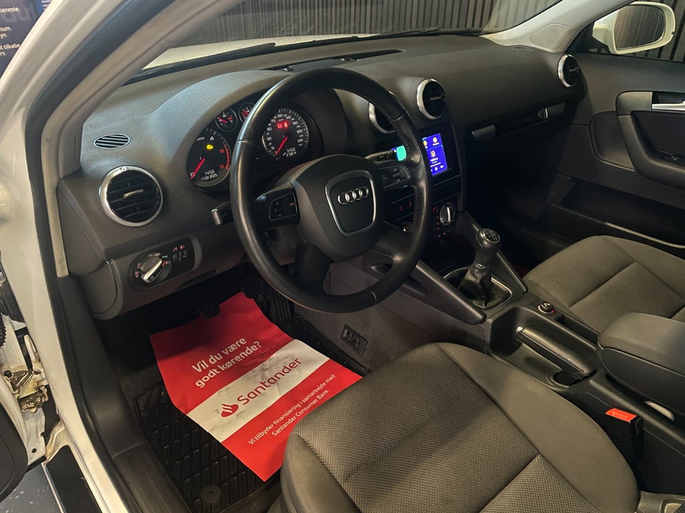 Audi A3 1,6 TDi Ambiente Sportback 5d
