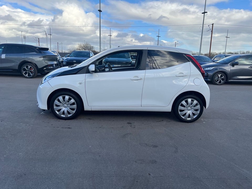 Toyota Aygo 1,0 VVT-i x-pression x-shift 5d