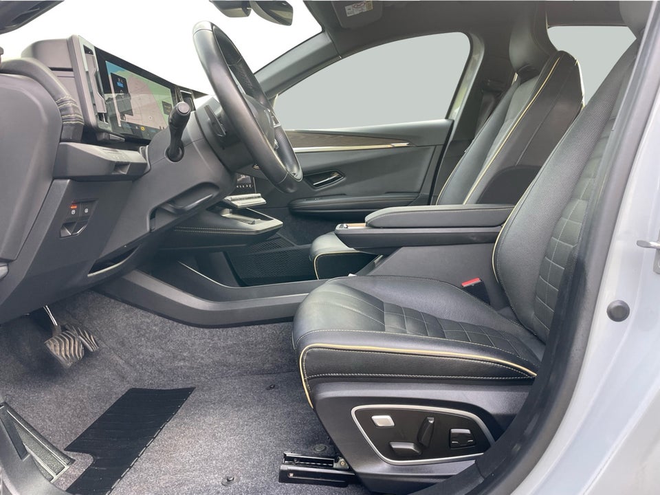 Renault Megane E-Tech 60 Iconic 5d