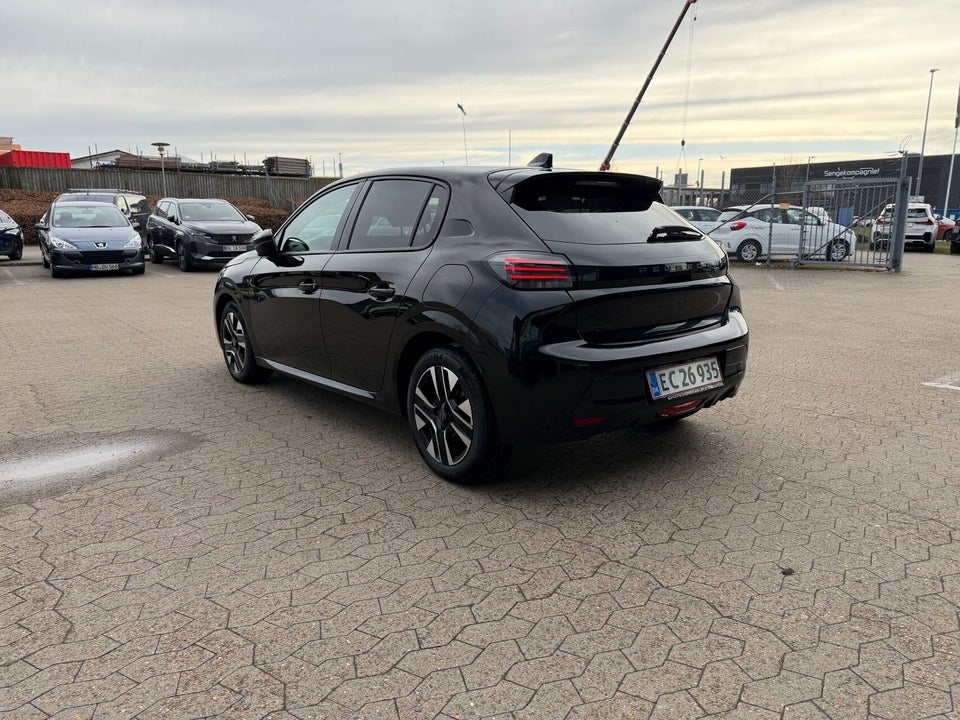 Peugeot 208 1,2 PureTech 100 Allure+ 5d