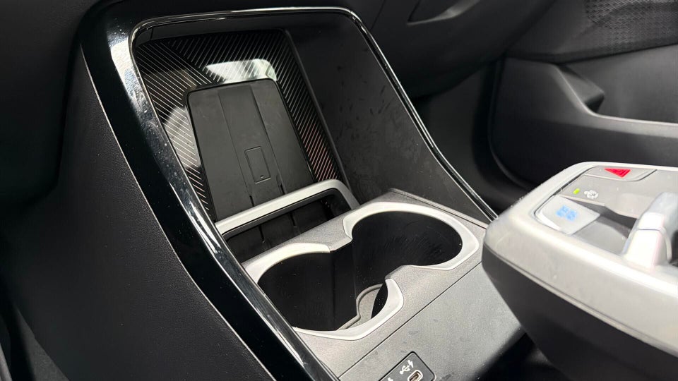 BMW iX1 xDrive30 X-Line 5d