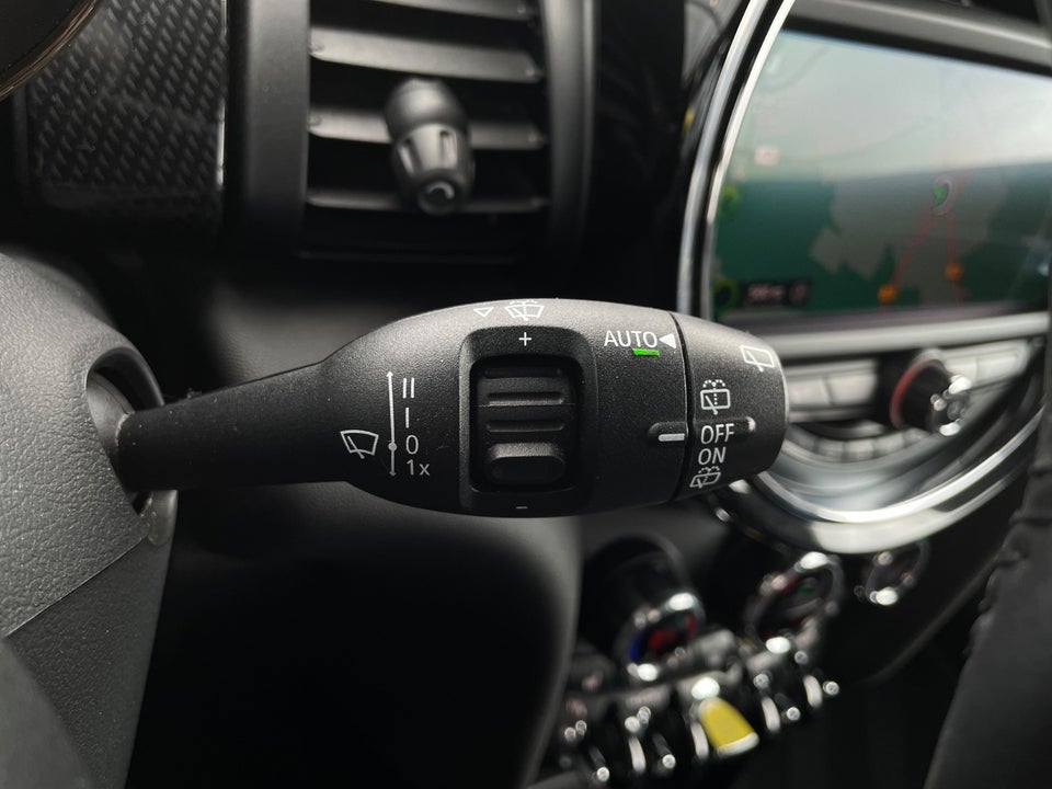 MINI Cooper SE Trim L 3d