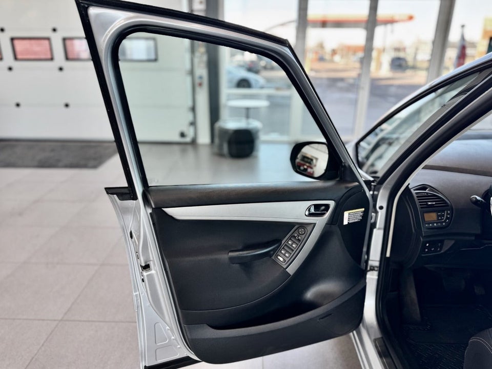 Citroën Grand C4 Picasso 1,6 e-HDi 112 Exclusive E6G 7prs 5d