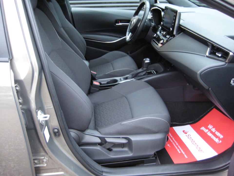 Toyota Corolla 1,8 Hybrid H3 Smart Touring Sports MDS 5d