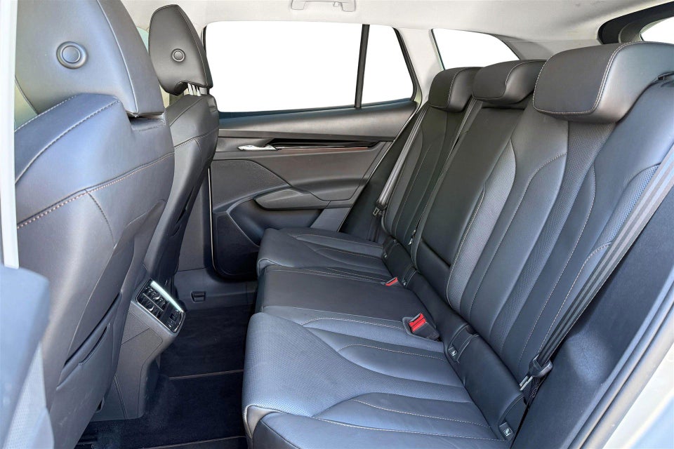 Skoda Enyaq 80 iV Plus 5d