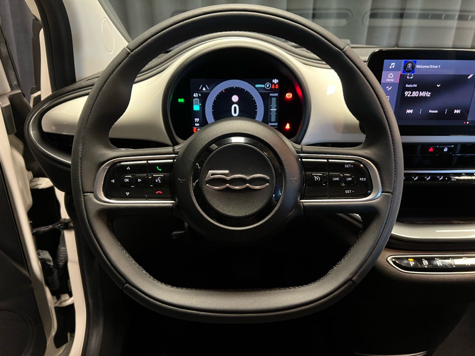 Fiat 500e 42 Icon 3d