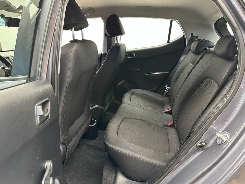 Hyundai i10 1,0 Touch 5d