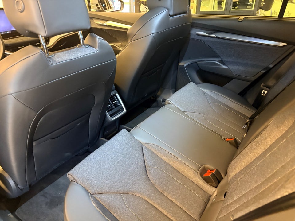 Skoda Elroq 85 iV Advanced 5d