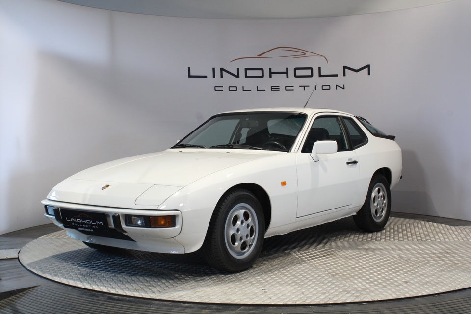 Porsche 924 2,5 S 3d
