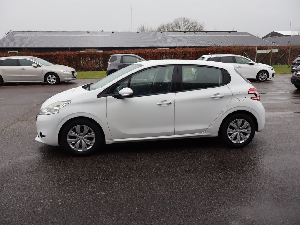 Peugeot 208 1,4 HDi 68 Active 5d