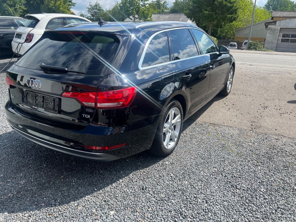 Audi A4 2,0 TDi 150 Sport Avant S-tr. 5d