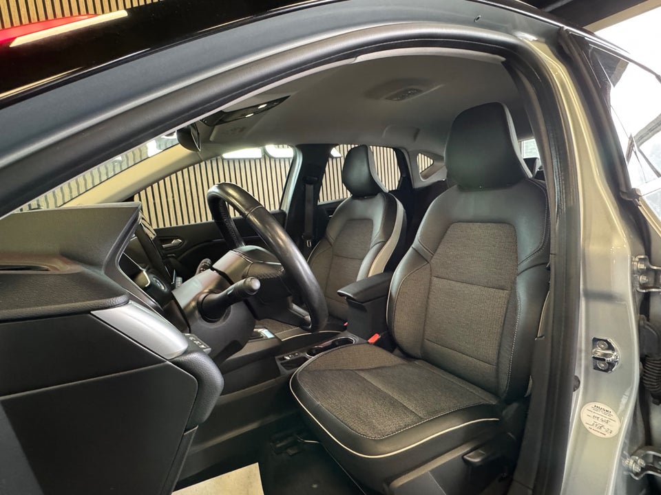 Renault Captur 1,6 E-Tech Intens 5d