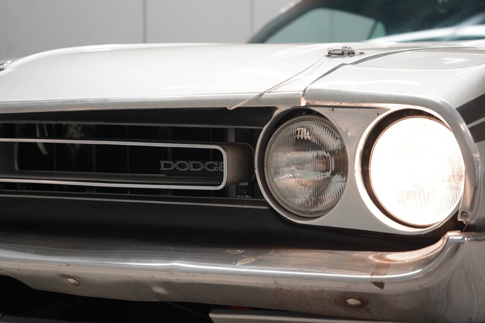 Dodge Challenger 5,4 aut. 2d