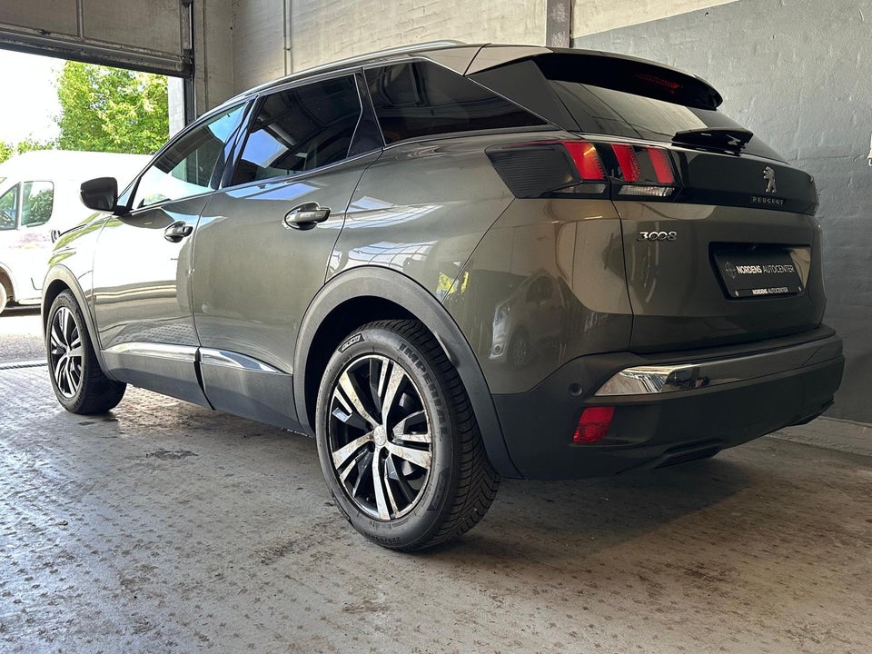 Peugeot 3008 1,6 BlueHDi 120 Allure EAT6 5d