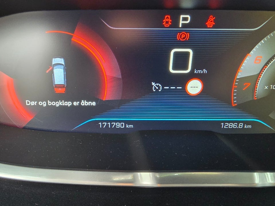 Peugeot 3008 1,2 e-THP 130 Allure EAT6 5d