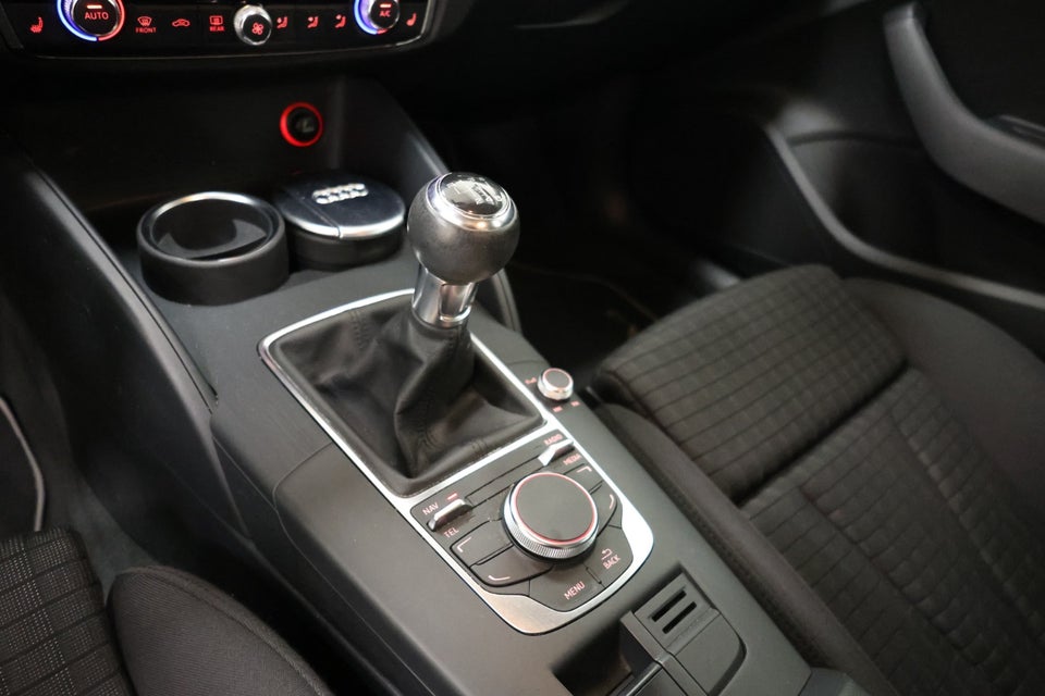 Audi A3 1,6 TDi Ambition Sportback 5d