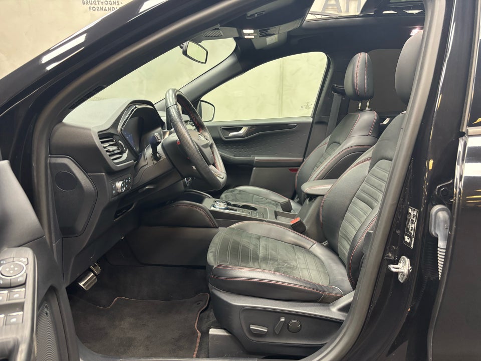 Ford Kuga 2,5 PHEV ST-Line X CVT 5d