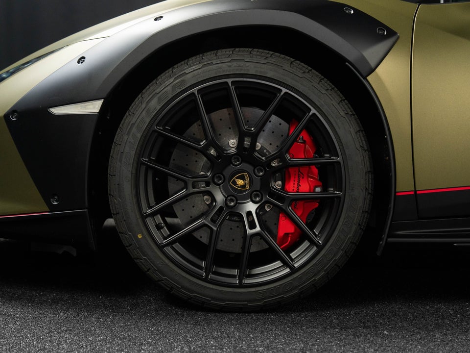 Lamborghini Huracan 5,2 Sterrato 2d