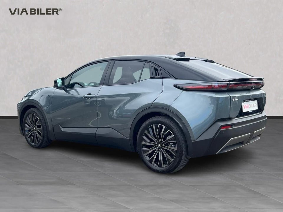 Toyota C-HR+ 77 Executive AWD 5d