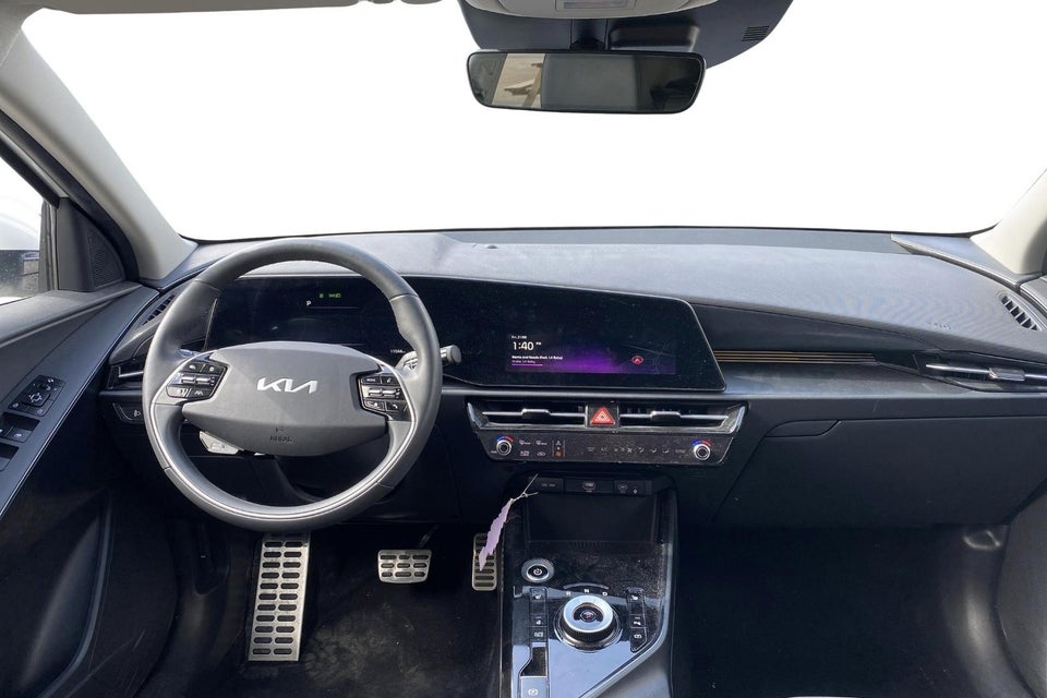 Kia Niro 64 EV Premium 5d