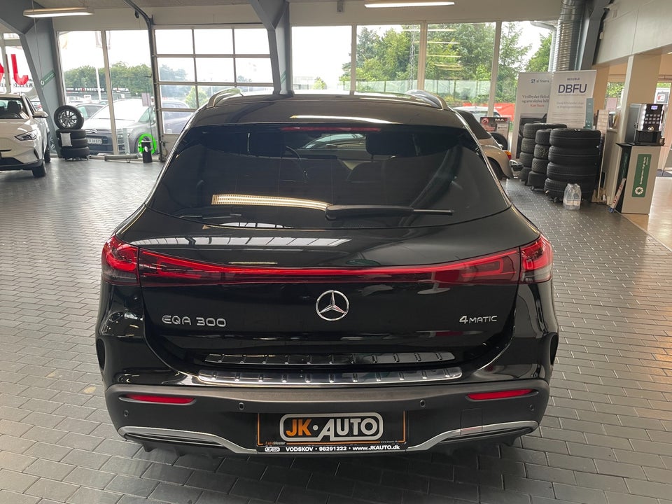 Mercedes EQA300 AMG Line 4Matic 5d