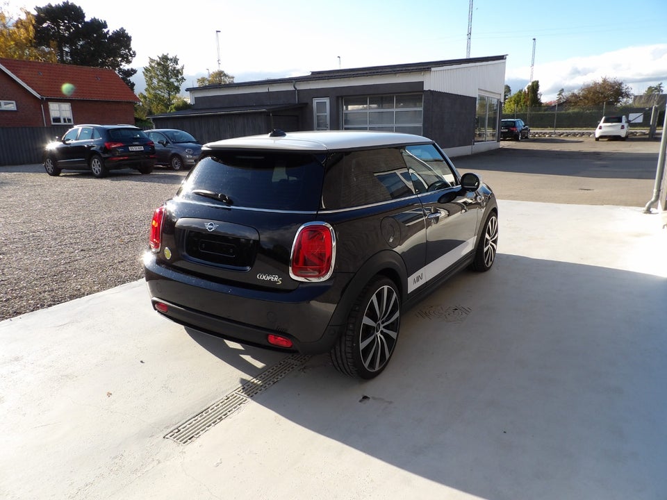 MINI Cooper SE Trim S 3d