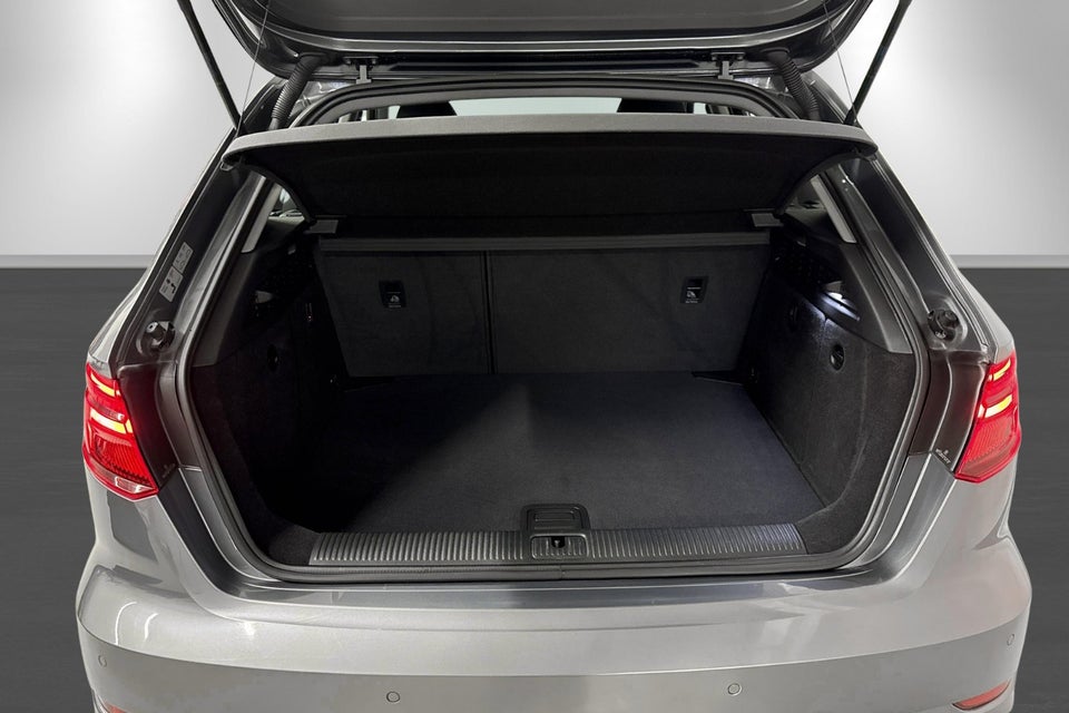 Audi A3 40 TFSi Sport Limited Sportback S-tr. 5d