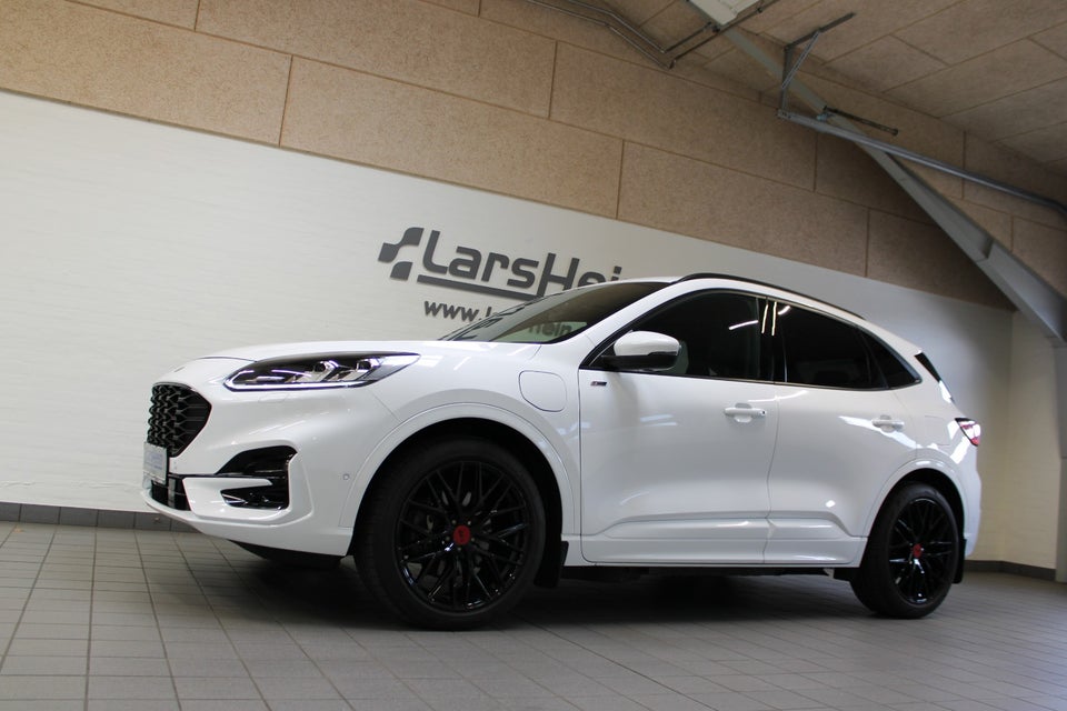 Ford Kuga 2,5 PHEV ST-Line X CVT 5d