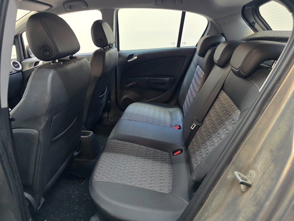 Opel Corsa 1,3 CDTi 95 Cosmo eco 5d