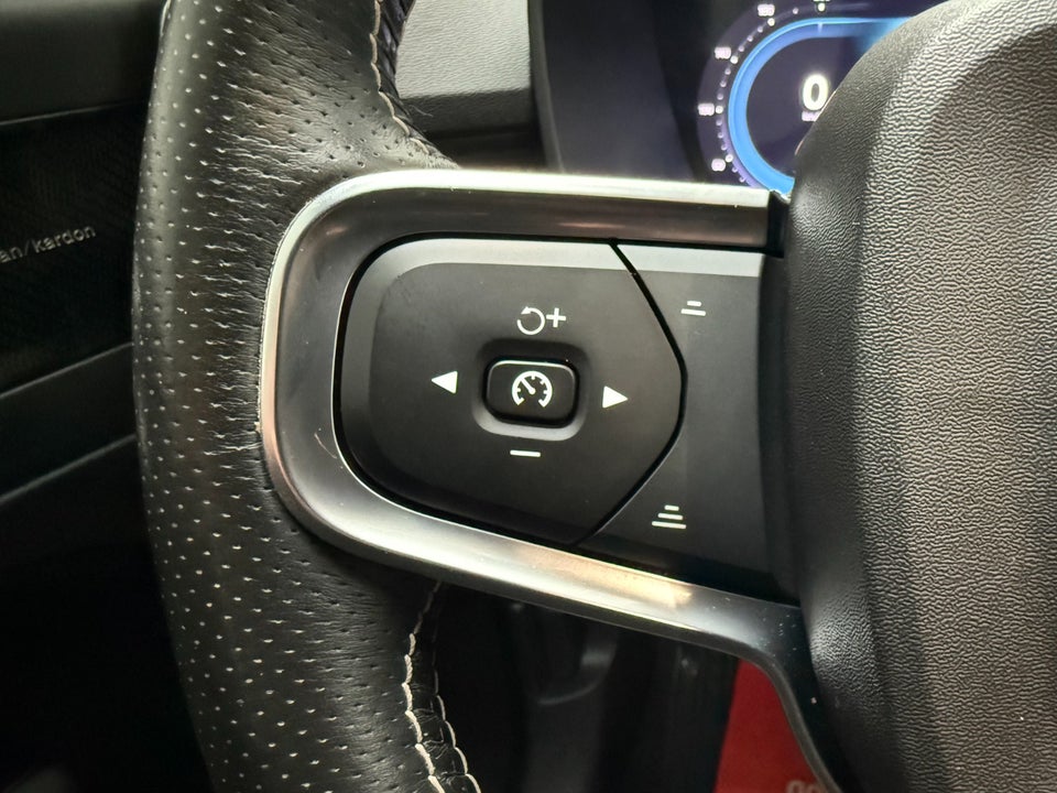 Volvo XC40 P8 ReCharge Twin R-Design 5d