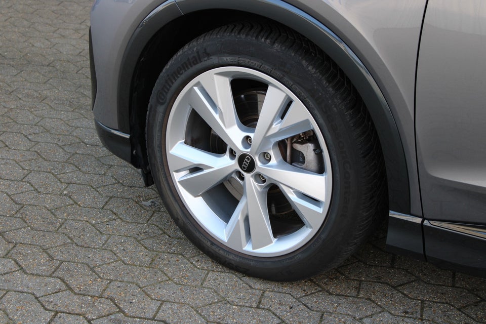 Audi Q4 e-tron 45 S-line 5d