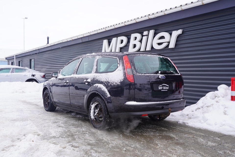 Ford Focus 1,6 Ambiente 100 stc. 5d