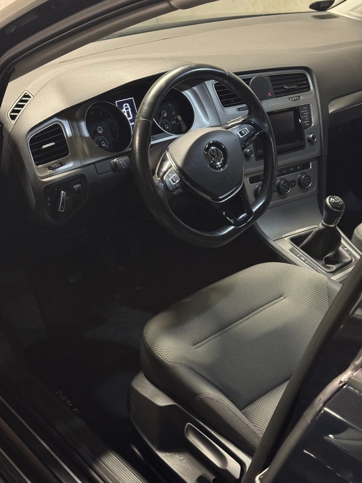 VW Golf VII 1,4 TSi 122 Comfortline BMT 5d