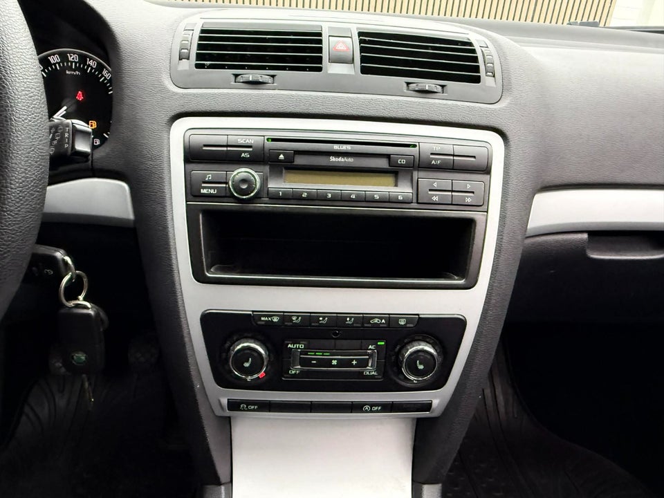 Skoda Octavia 1,6 TDi 105 GreenLine Combi 5d