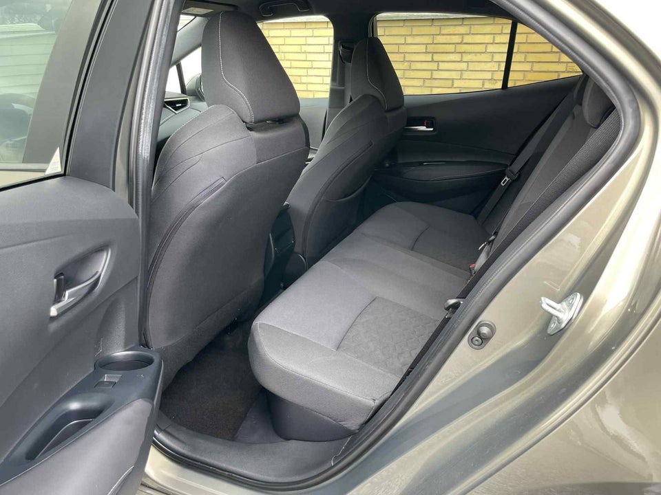 Toyota Corolla 1,8 Hybrid H3 Smart MDS 5d