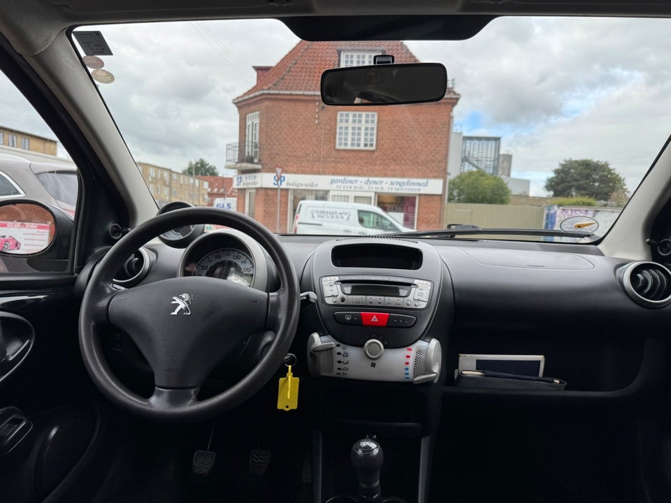 Peugeot 107 1,0 Active 5d