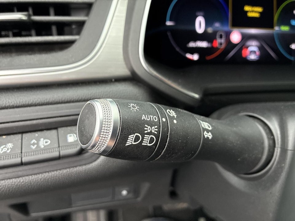 Renault Captur 1,6 E-Tech Intens 5d