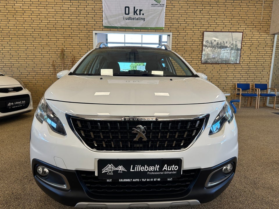 Peugeot 2008 1,2 e-THP 110 Allure Sky 5d