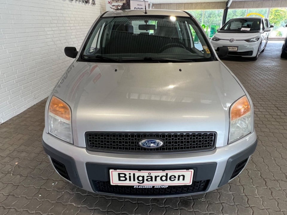 Ford Fusion 1,4  5d