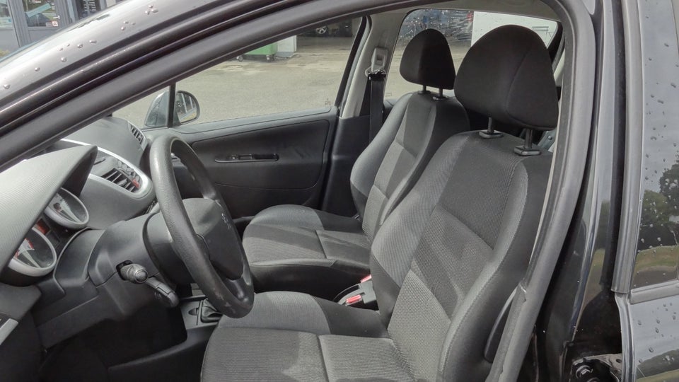 Peugeot 207 1,6 HDi 90 Comfort+ 5d